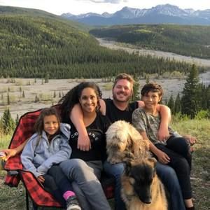 Meet your Posher, Mercedes